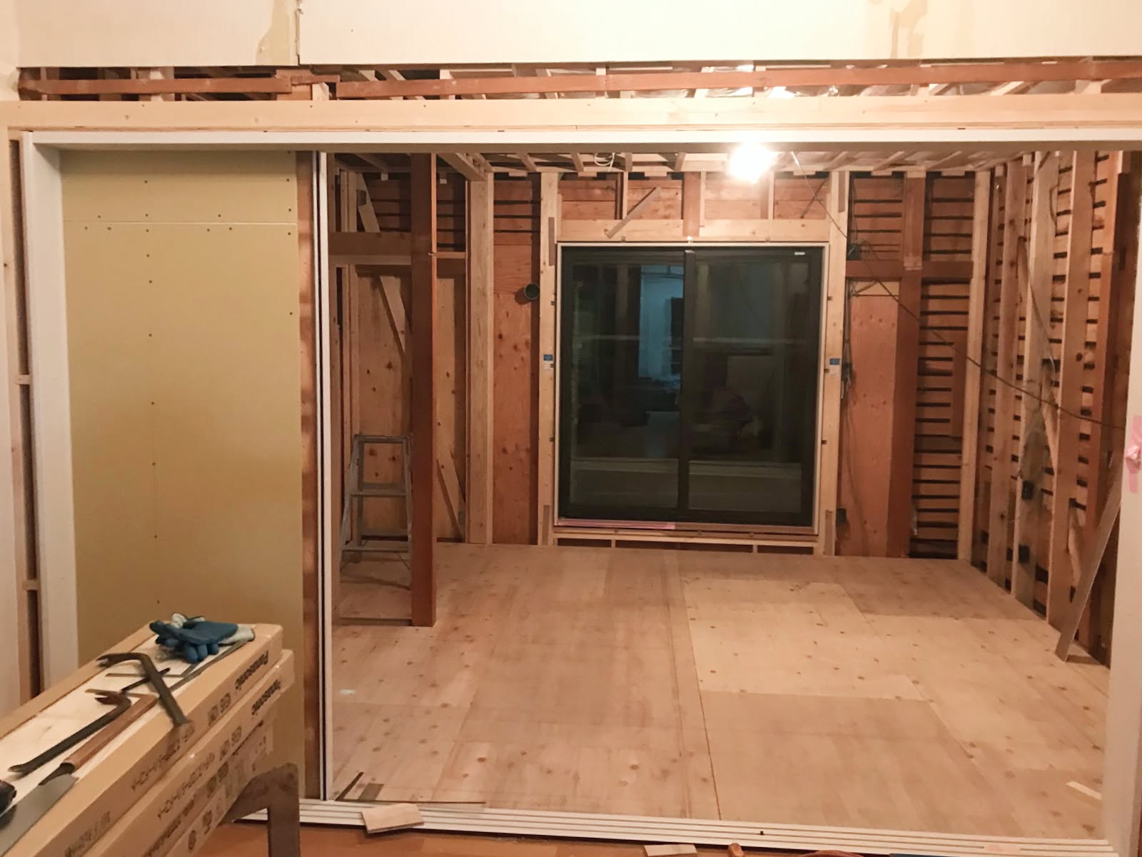 間仕切り壁を取り除くリフォーム